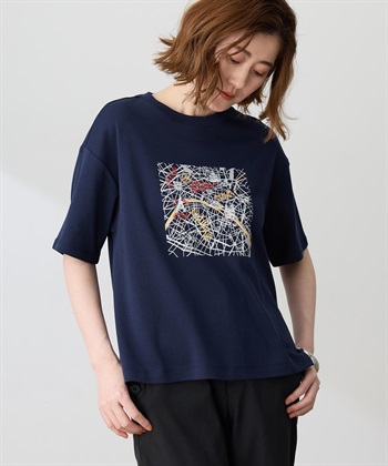 【イラストレーターコラボ】マップモチーフプリントTシャツ【接触冷感・UVカット・オーガニックコットンブレンド】(ネイビー-M)