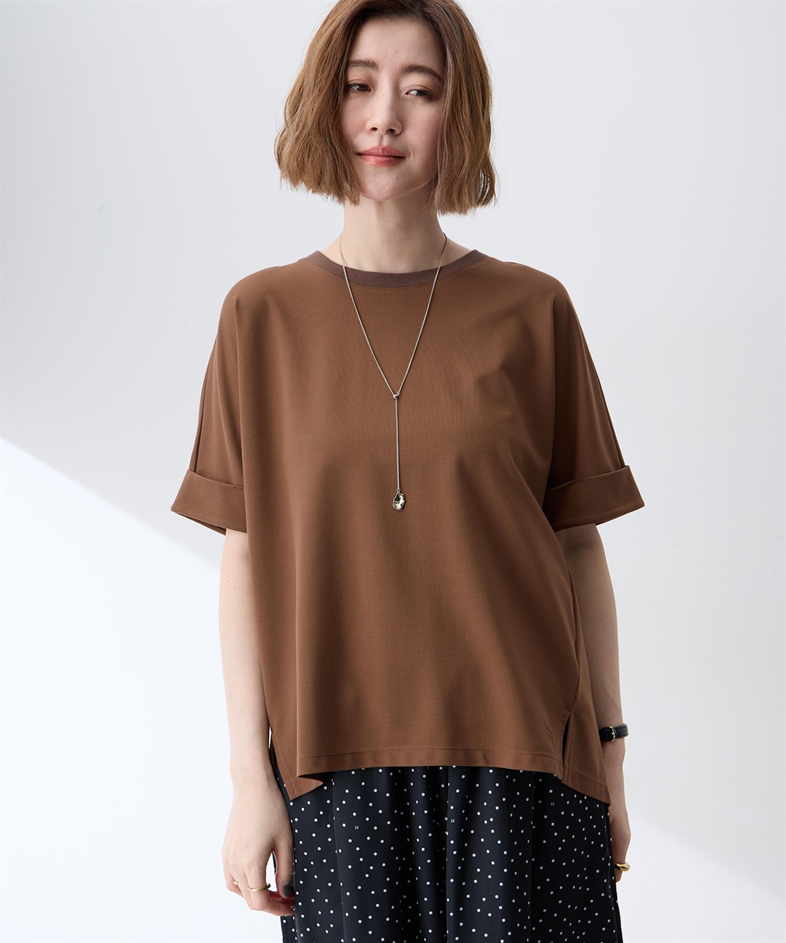 Petit Honfleur バックタックワイドTシャツ【接触冷感・UVカット・透けにくい】_variation_2