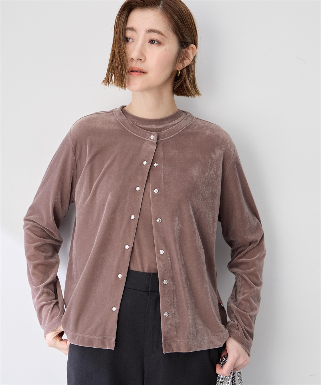 Petit Honfleur 【アンサンブル2点セット】ベロアクルーネックカーディガン＆ベロア5分袖Tシャツ_variation_2