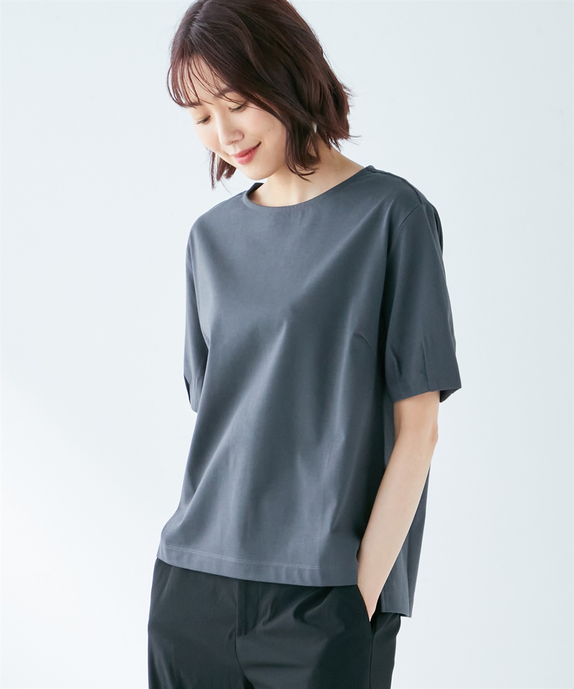 Petit Honfleur 【接触冷感・汗染み防止】ハーフスリーブタックプルオーバー_variation_1