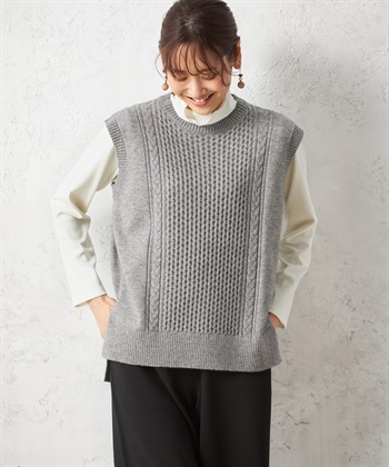 Petit Honfleur ケーブル編みクルーネックベスト_variationthumb_1