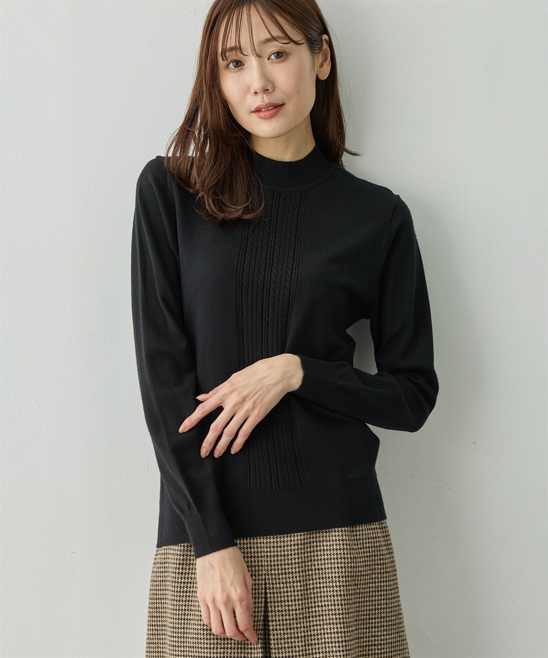 Petit Honfleur フロントケーブル編みハイネックニットプルオーバー【楽ちんニットシリーズ・静電気防止・ウォッシャブル】_variation_2