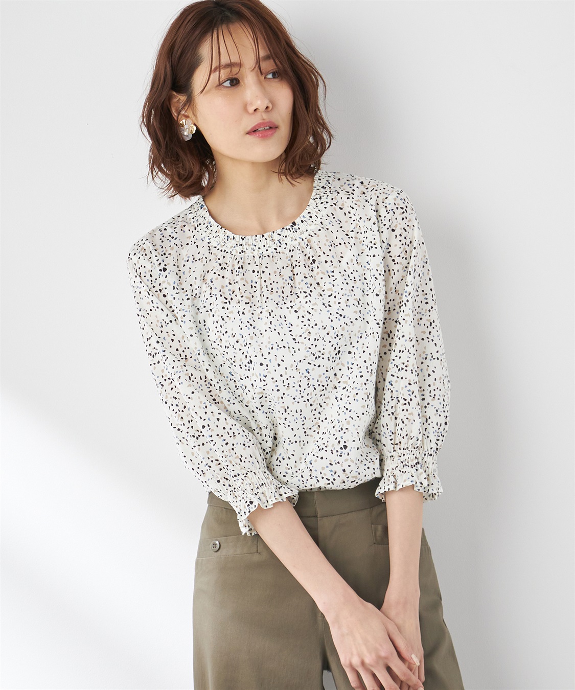 Petit Honfleur 小花柄プリントブラウス_variation_2