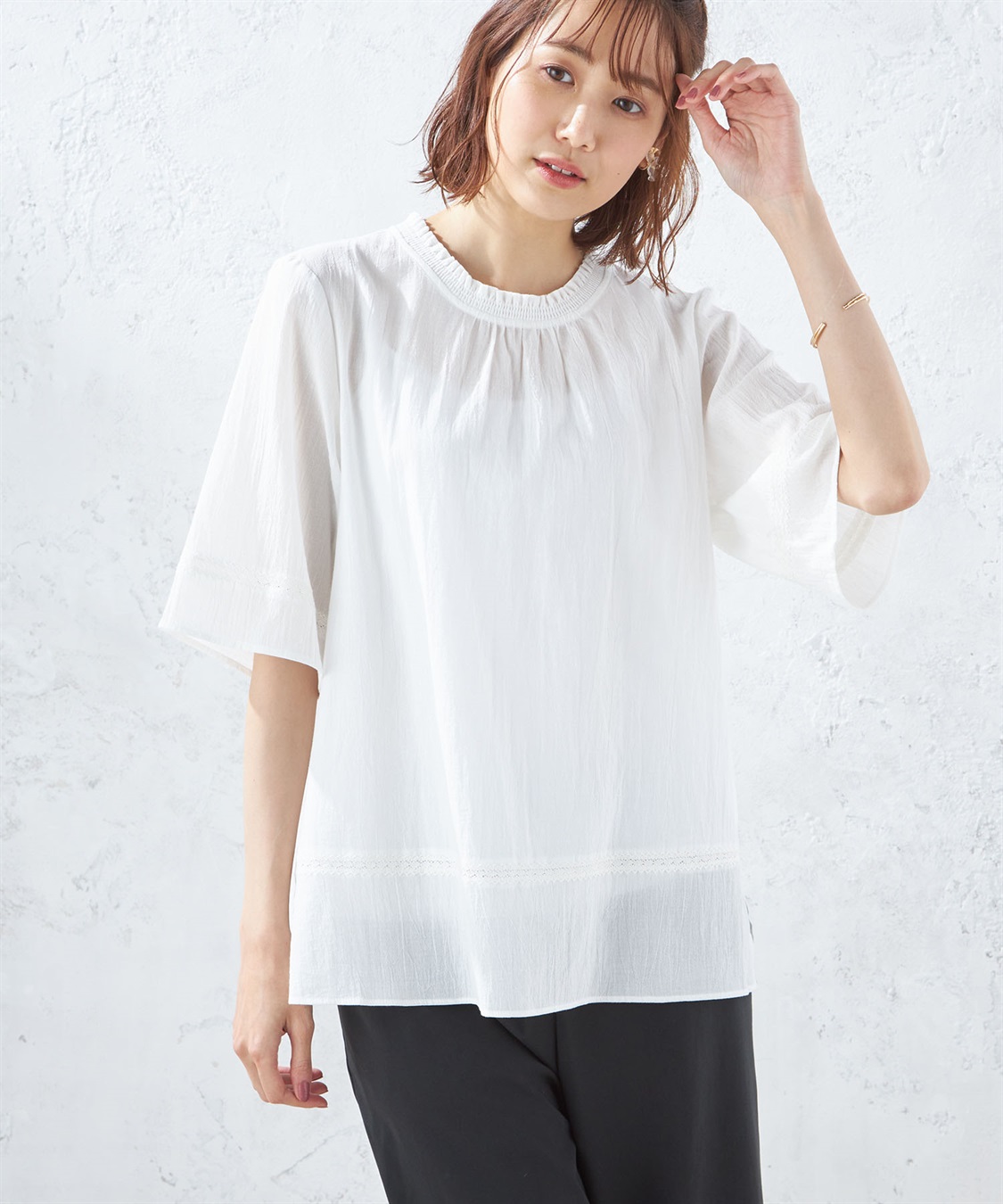 Petit Honfleur フリルカラーブラウス_variation_1