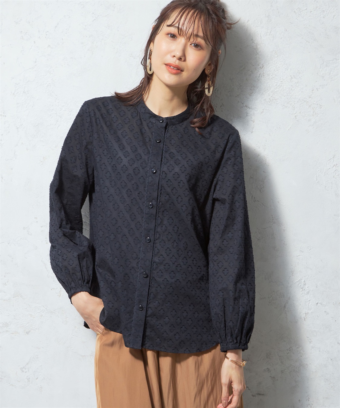 shirocon レースジャガードブラウス　36 shirocon レースジャガードブラウス 36 shirocon レースジャガード