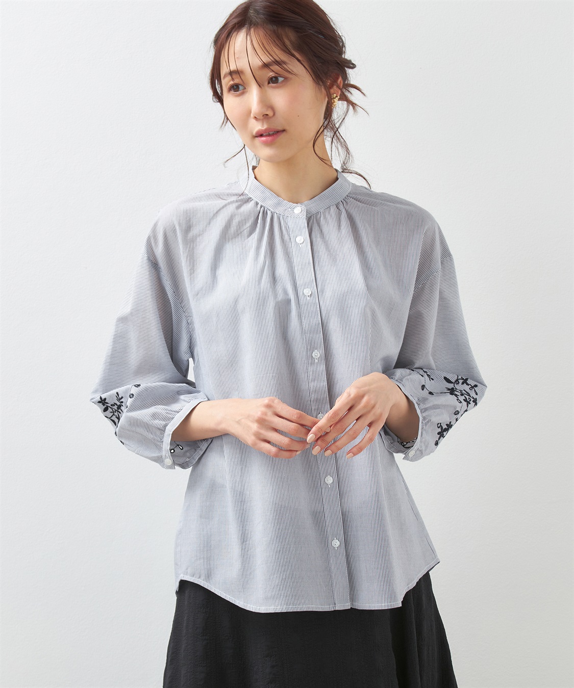 Petit Honfleur 刺しゅうブラウス_variation_3