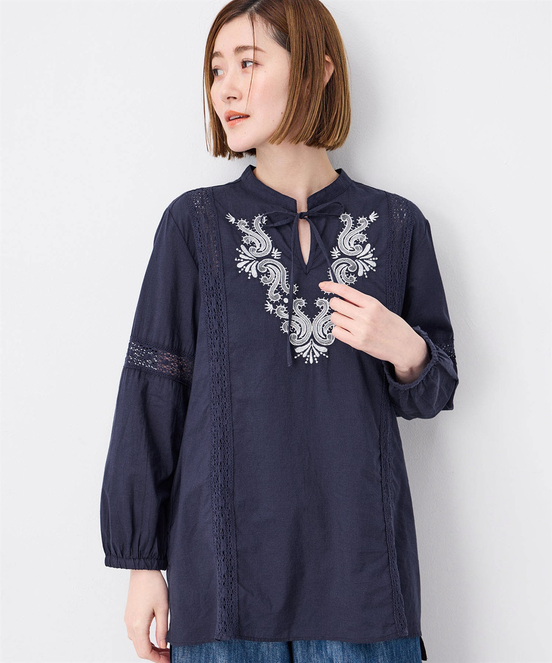 Petit Honfleur 刺しゅうチュニックブラウス_variation_2