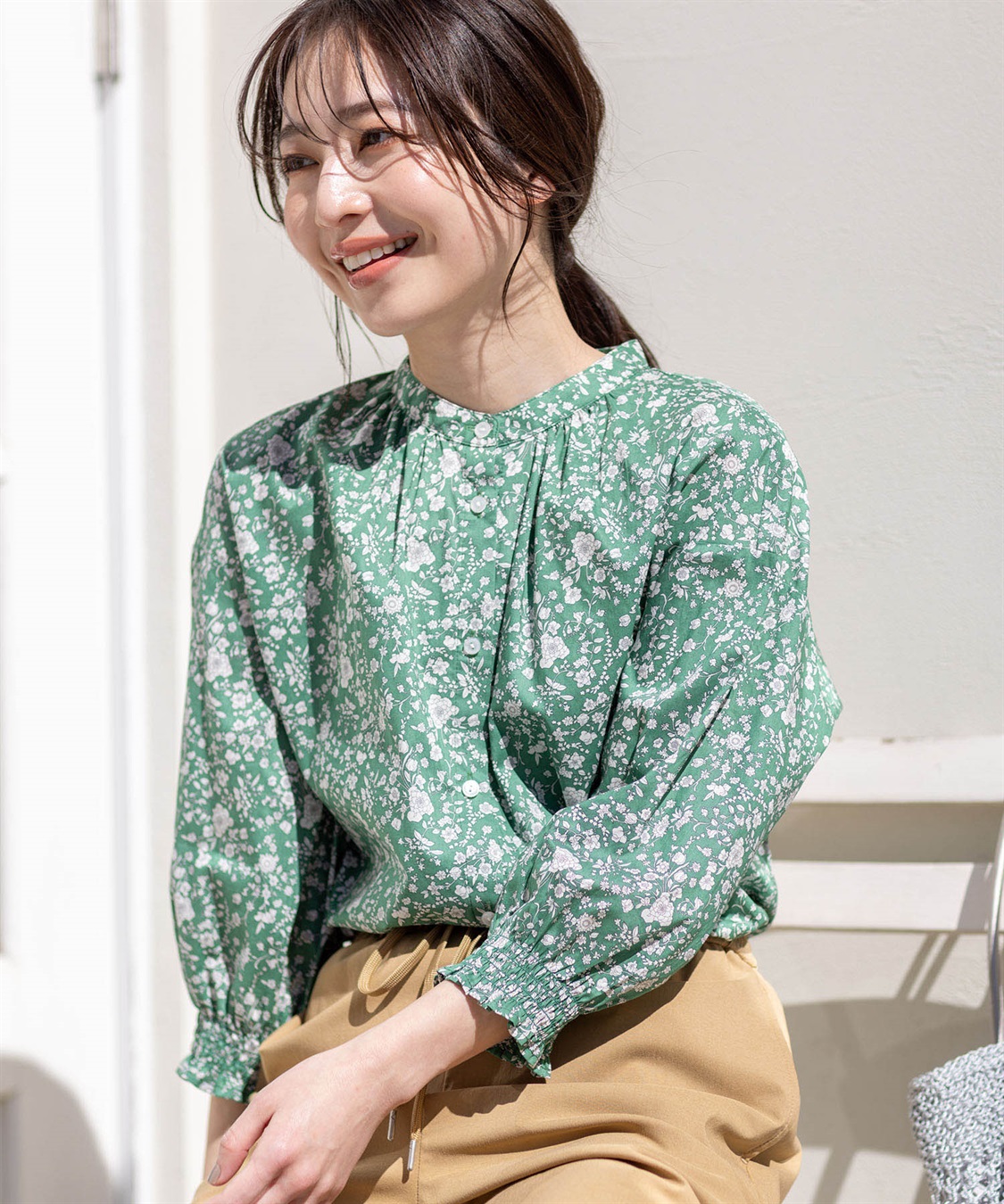 Petit Honfleur リバティプリントギャザーブラウス_main