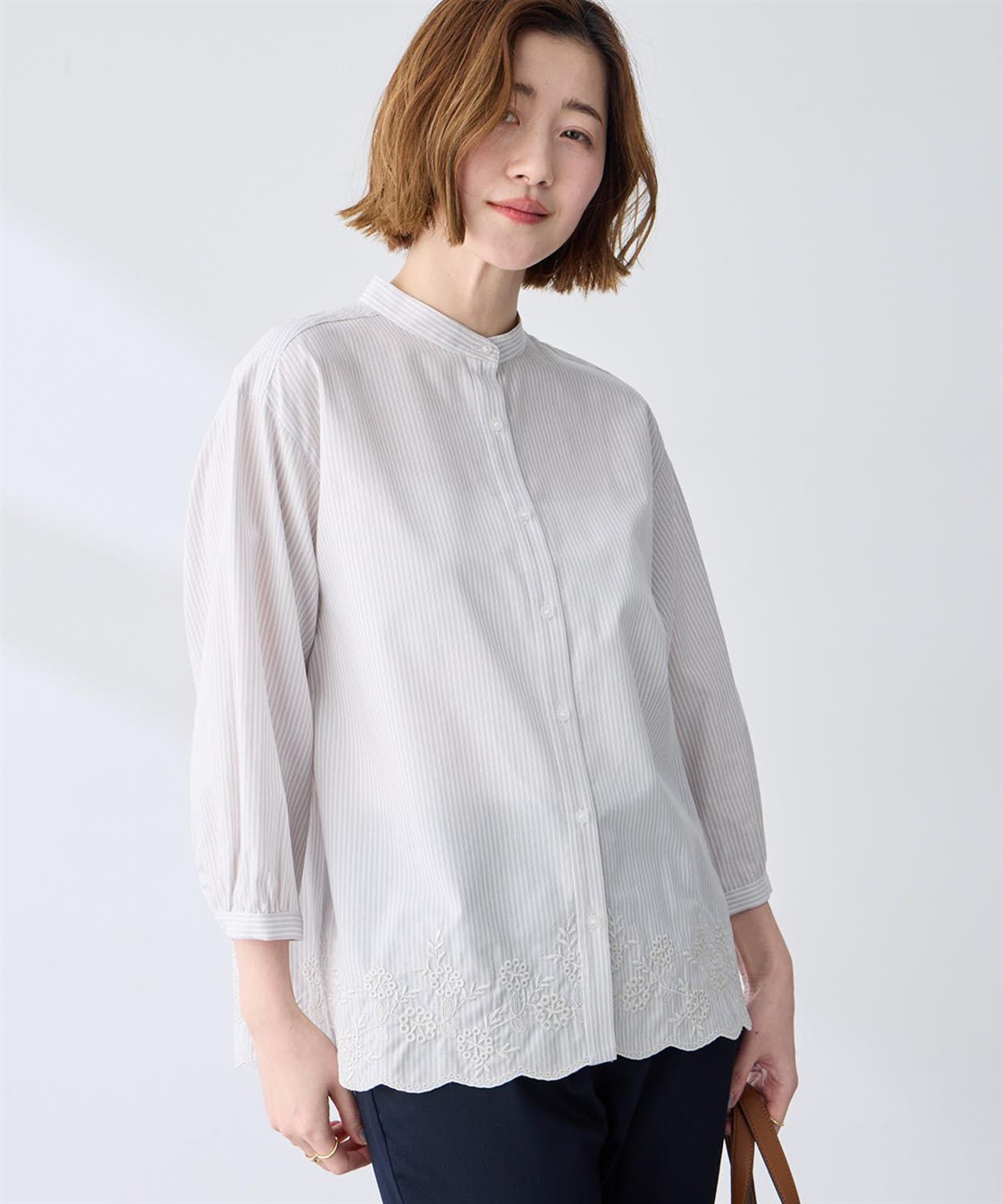 Petit Honfleur ストライプスカラップ刺しゅうブラウス_variation_1