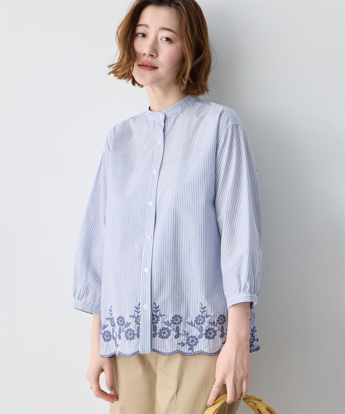 Petit Honfleur ストライプスカラップ刺しゅうブラウス_variation_2