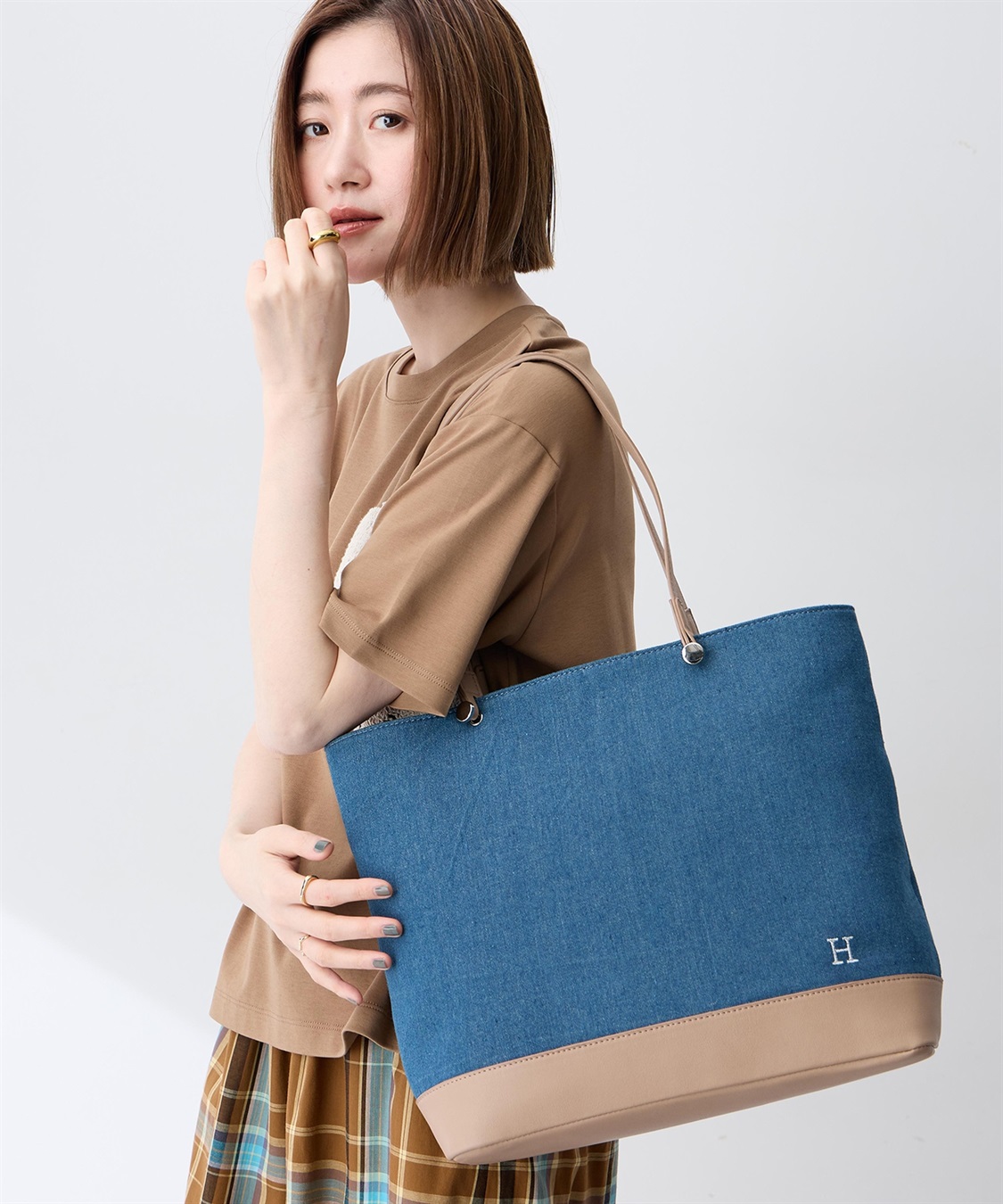 Petit Honfleur フェイクレザー&amp;デニムトートバッグ【A4収納可能】_variation_1