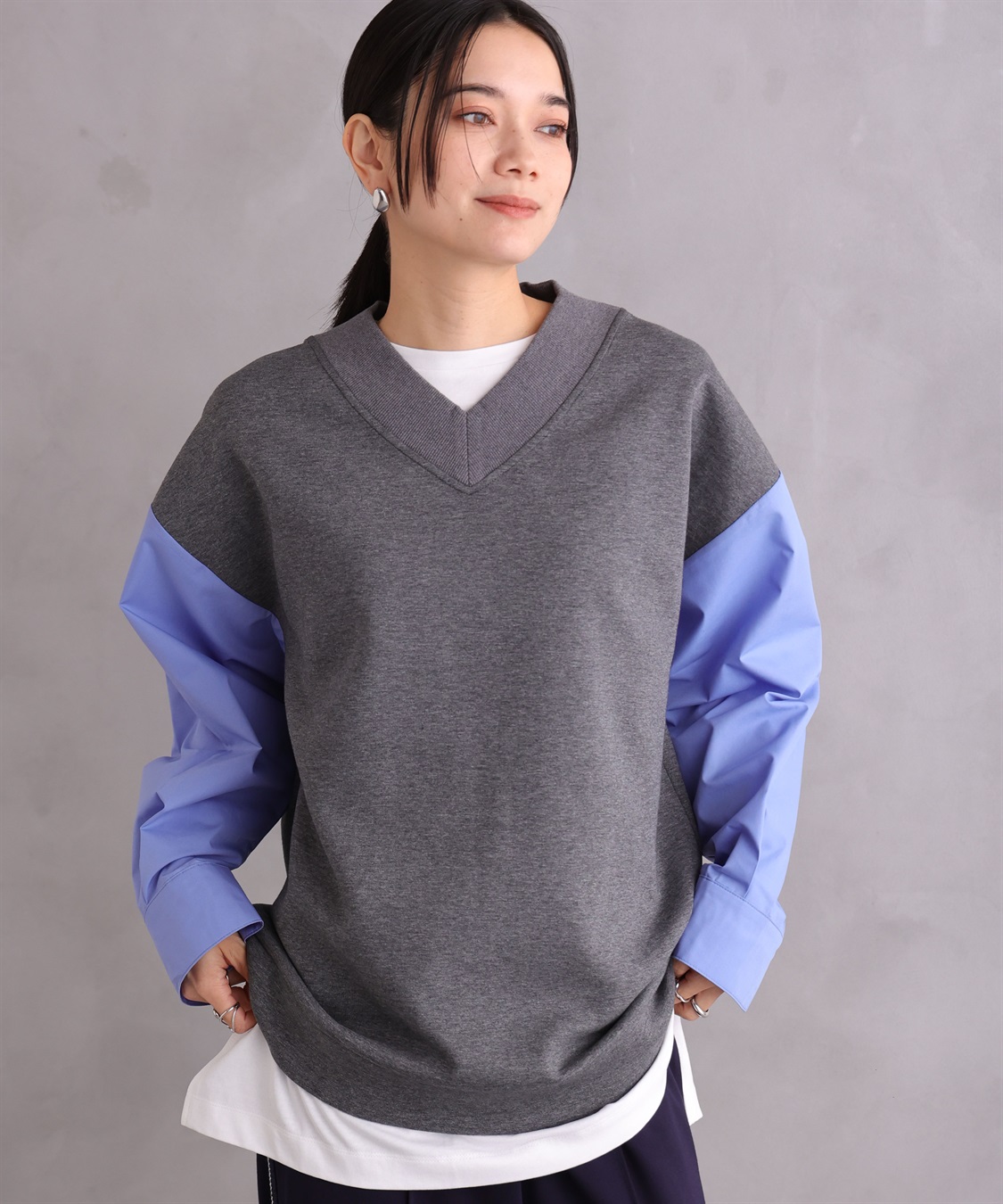 ONE‘S TRUE Vネックスポーティープルオーバー_main