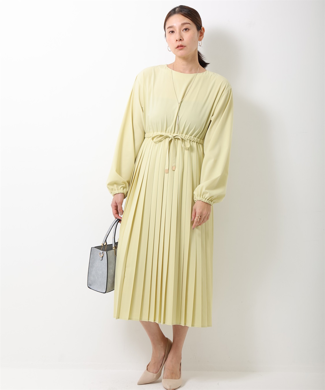 【FENDI】2016コレクション　プリーツワンピース フェンディ FENDI FF総柄ニットワンピース FZDB85 ブルー