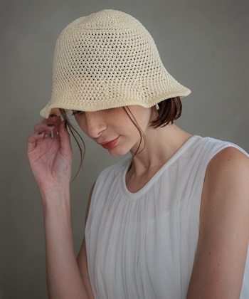 編立てチューリップハット(オフ-フリー)