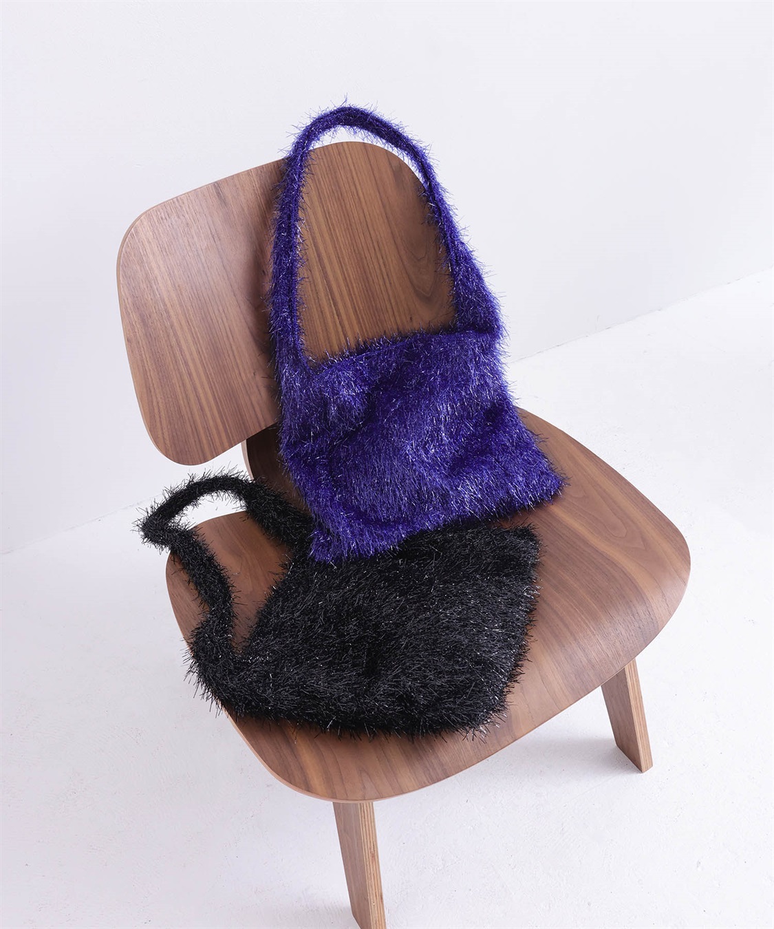 ONE‘S TRUE ポンポンバッグ_main