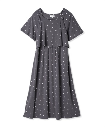 リブハート柄プリントワンピースパジャマ(産前・産後対応 マタニティ＆授乳服 ルームウェア)(チャコール-Ｍ)