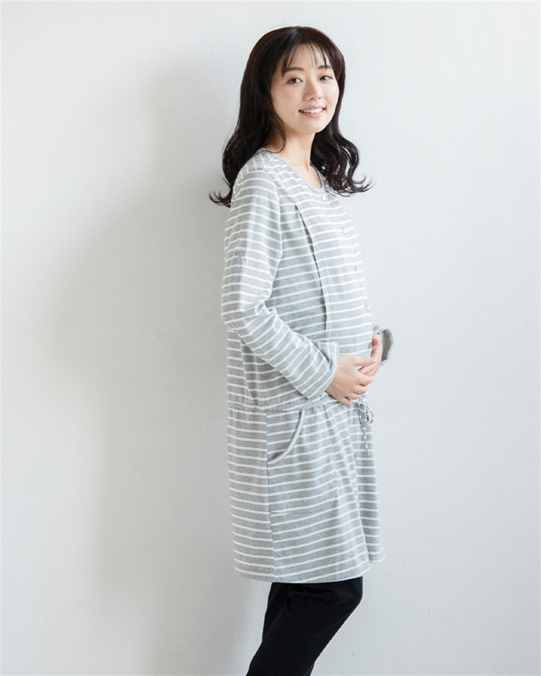 Rosemadame 天竺授乳口付きパジャマ　長袖 ロールアップ 着丈90cm 綿混 シンプル ポケット付き　マタニティパジャマ　maman et bebe(ママンエベベ)（マタニティ/授乳服）入院準備 出産準備 産前 産_variation_2