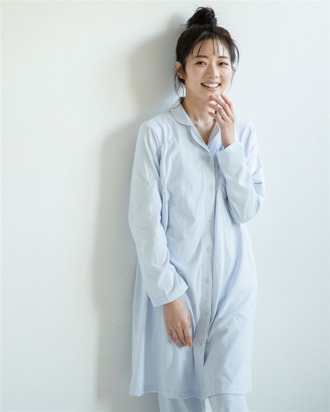 Rosemadame 天竺襟付き授乳口付きパジャマ　長袖 ロールアップ 着丈90cm 綿混 シンプル ポケット付き　マタニティパジャマ　maman et bebe(ママンエベベ)（マタニティ/授乳服）入院準備 出産準備 産_variation_3