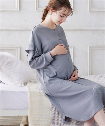 マタニティから産後まで ふわふわスムース無地ネグリジェ パジャマ（マタニティ/授乳服）授乳楽々 妊婦服 産前・産後対応(グレー-Ｍ)