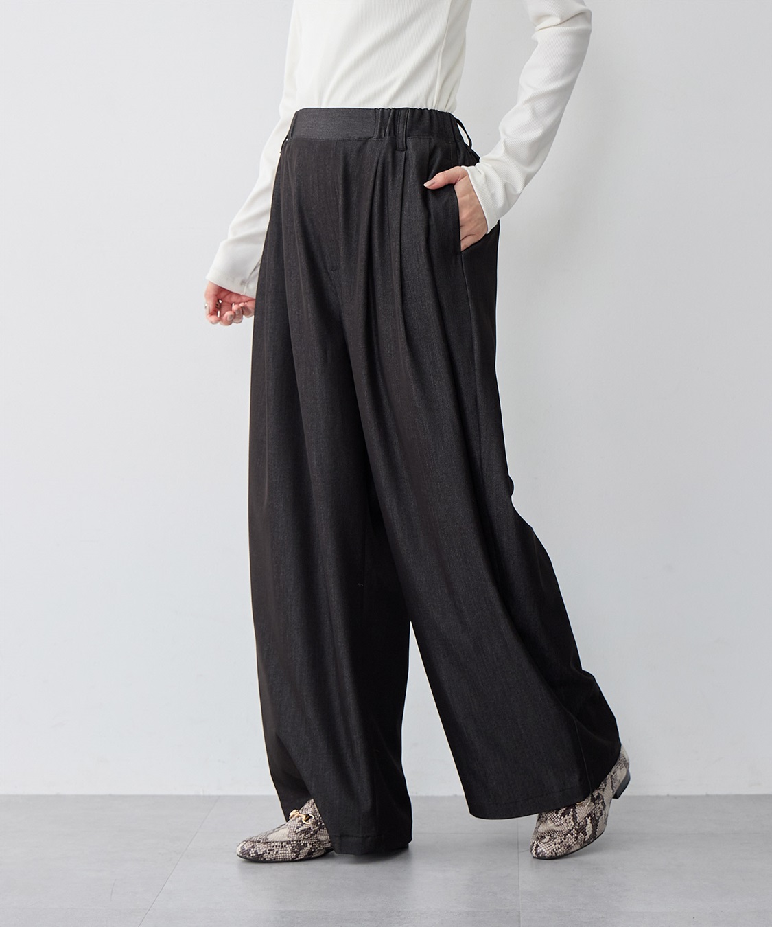 Life Style by cross marche 【anyfee/大きいサイズ】デニムライクタック入りイージーワイドパンツ《低身長サイズ有》_main