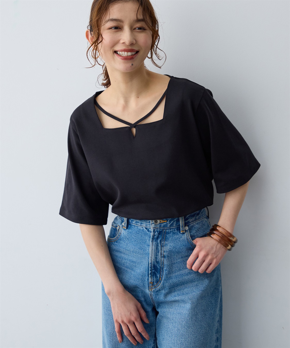 anyfee 【anyfee/大きいサイズ】着てサラ汗じみ防止クロスネックトップス/半袖Tシャツ《接触冷感・吸水速乾・UVカット》_main