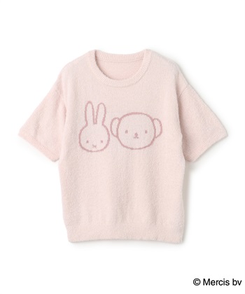 ピンク
