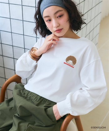 【モンチッチ】ワンポイント刺繍ロンT(オフホワイト-M)