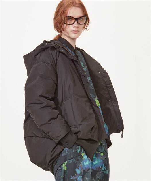 タフタダウンジャケット