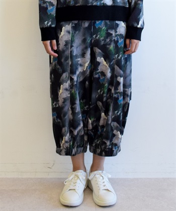 meer. クロスボリュームパンツ MEER. CROSS VOLUME PANTS/BLACK meer. クロスボリュームパンツ