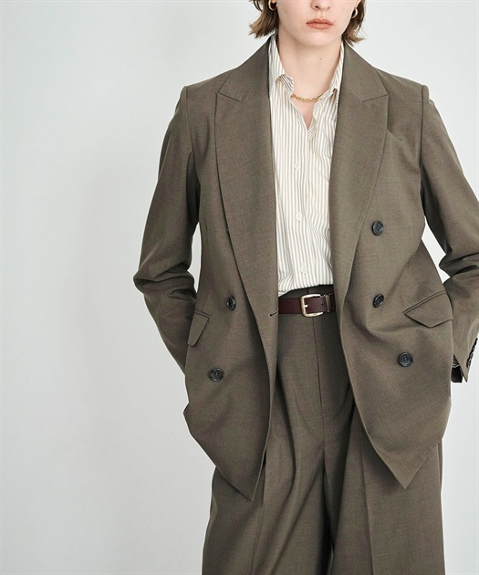 Spick&span ダブルクロスピークドラペルジャケット Spick & Span（スピックアンドスパン）の「ダブルクロスピークド