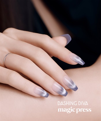 DASHING DIVA