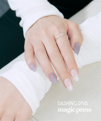 DASHING DIVA