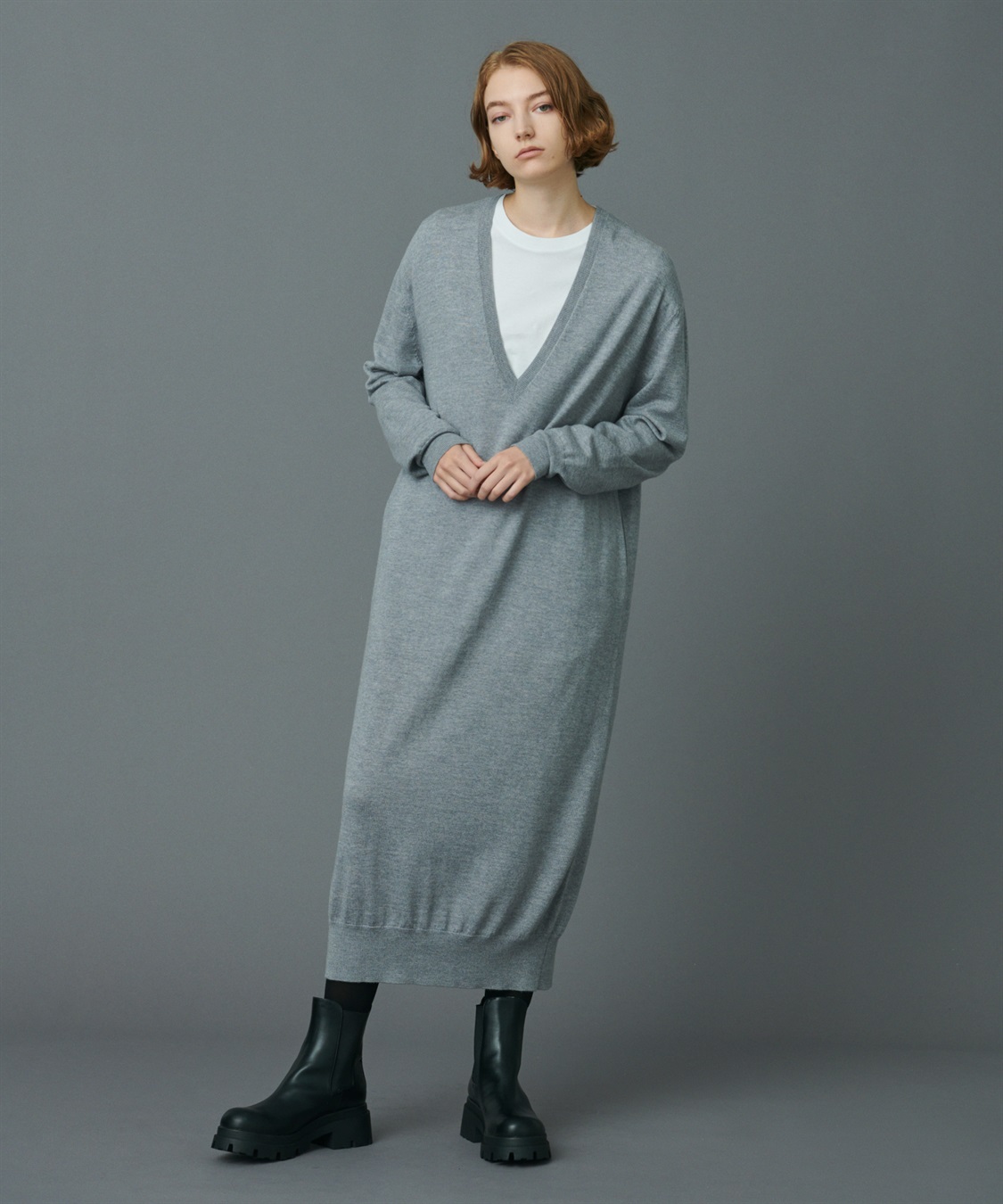 ディープvネックニットワンピース N O R C クロスプラス公式通販サイト ディープvネックニットワンピース N O R C クロスプラス公式通販サイト