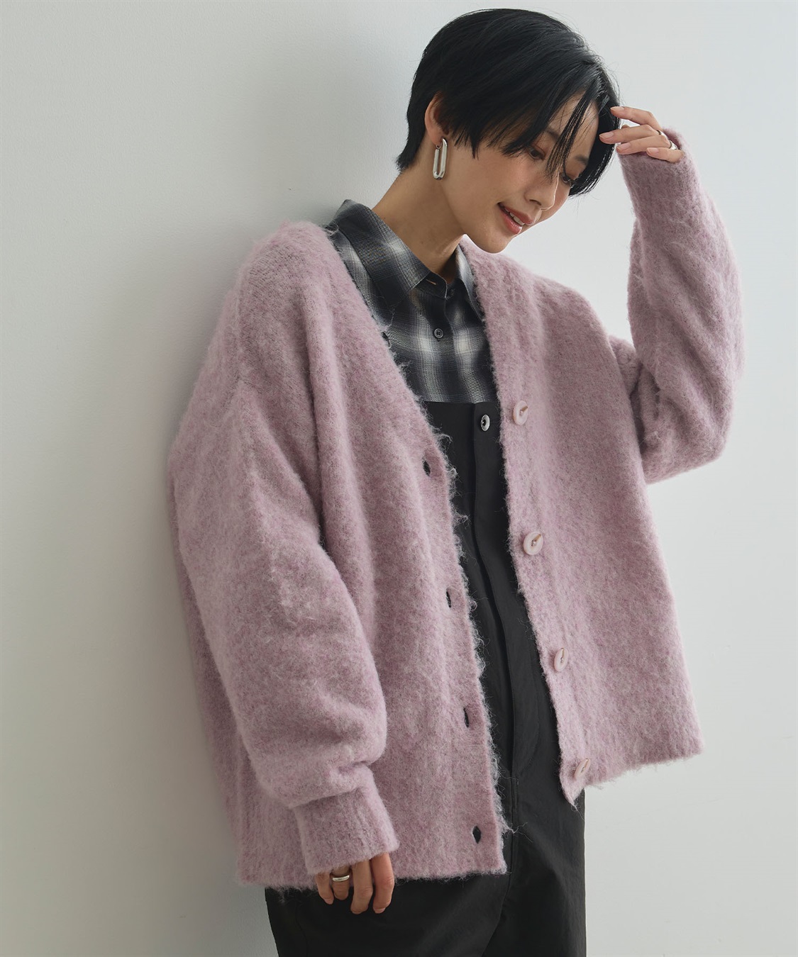 CROSS FUNCTION 《洗える》エブ楽 ブークレシャギーVネックカーディガン_main