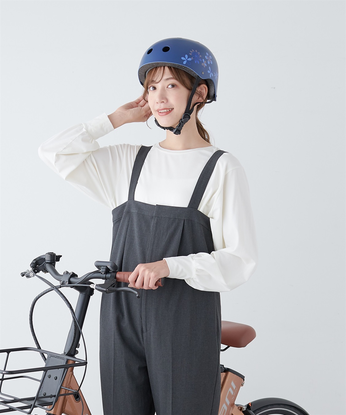 MEET】ハードシェル フラワーイラスト SG規格 自転車ヘルメット