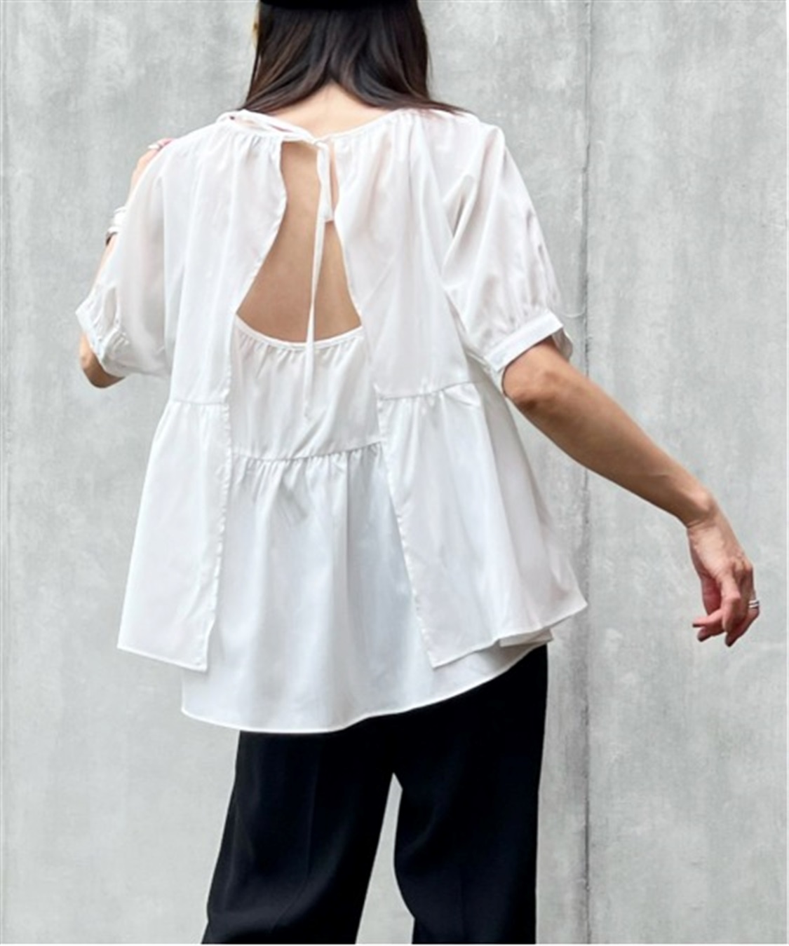 バックフレアーショート丈ブラウス Céline | www.jarussi.com.br