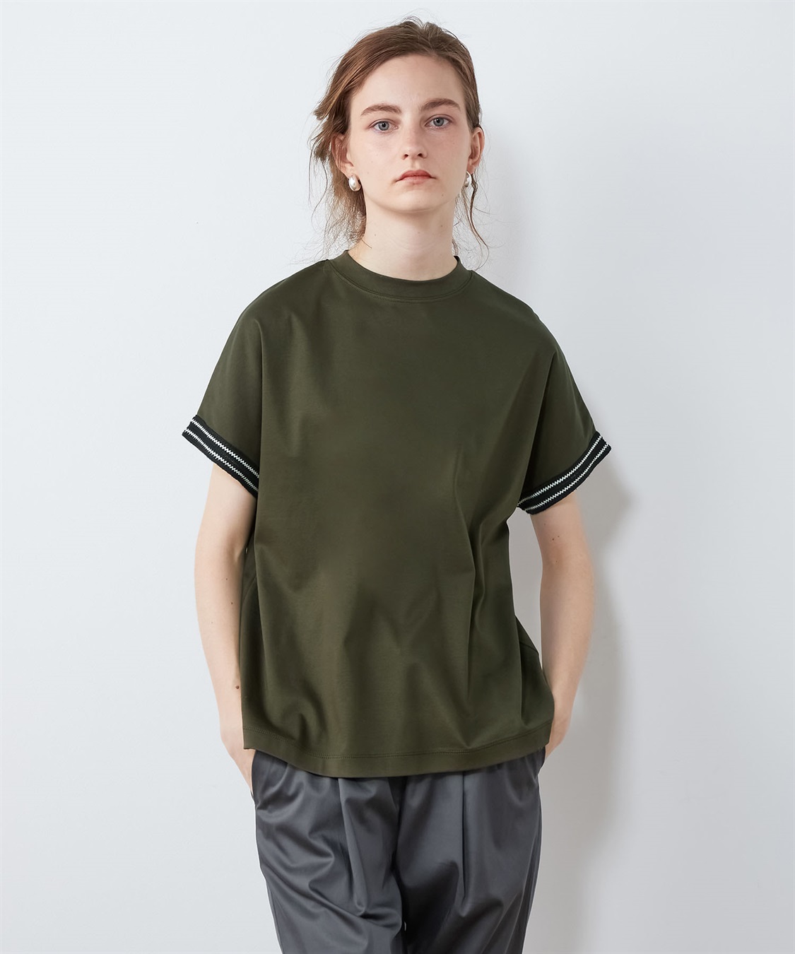 LE SOUK HOLIDAY テープ使いモックネックTシャツ_sub_15