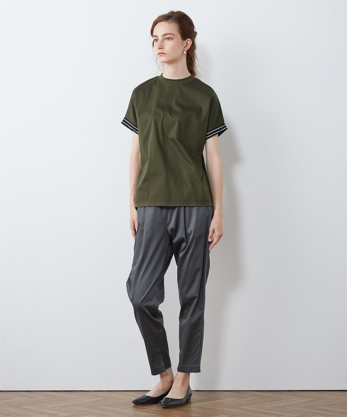 LE SOUK HOLIDAY テープ使いモックネックTシャツ_sub_17