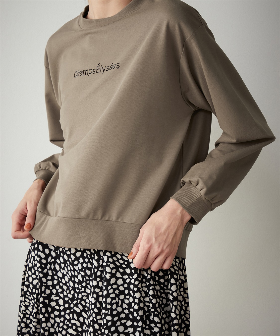 ラインストーンプルオーバー LE SOUK HOLIDAY｜クロスプラス公式通販サイト