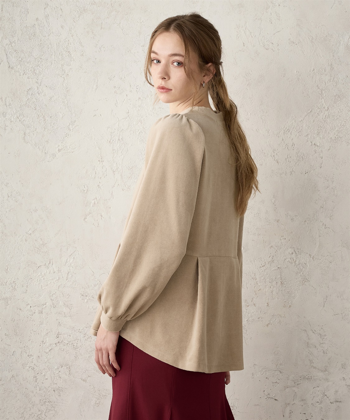 LE SOUK HOLIDAY ベロアペプラムプルオーバー_sub_1