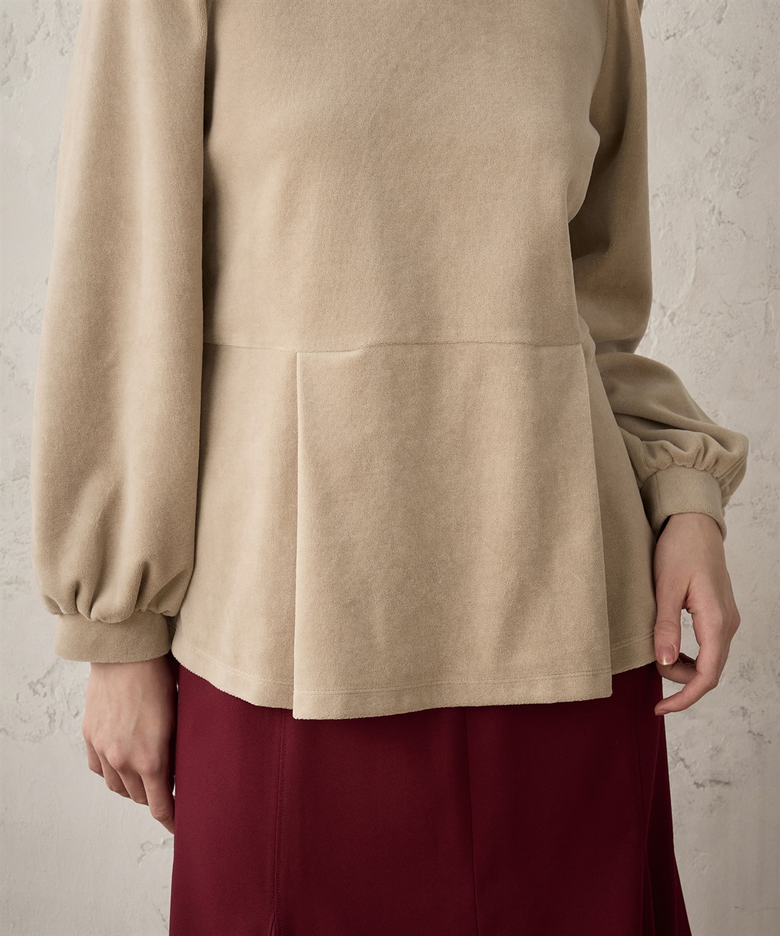 ベロアペプラムプルオーバー LE SOUK HOLIDAY｜クロスプラス公式通販サイト