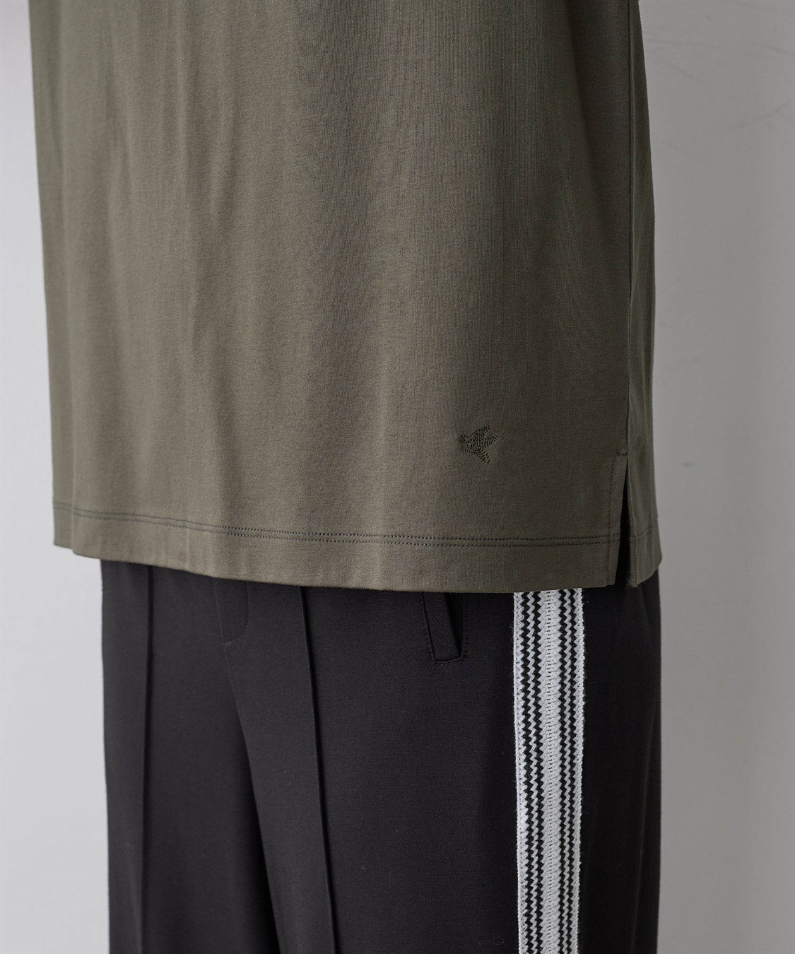 LE SOUK HOLIDAY 【接触冷感】モックネックTシャツ_sub_19