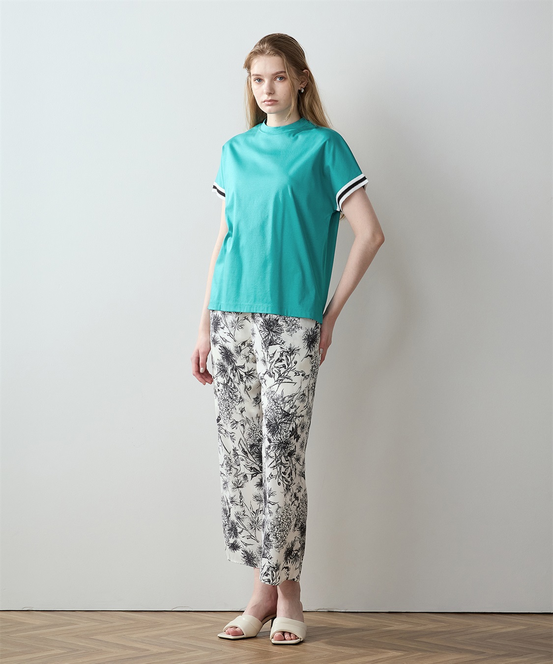 LE SOUK HOLIDAY 【接触冷感】袖テープモックネックTシャツ_sub_9