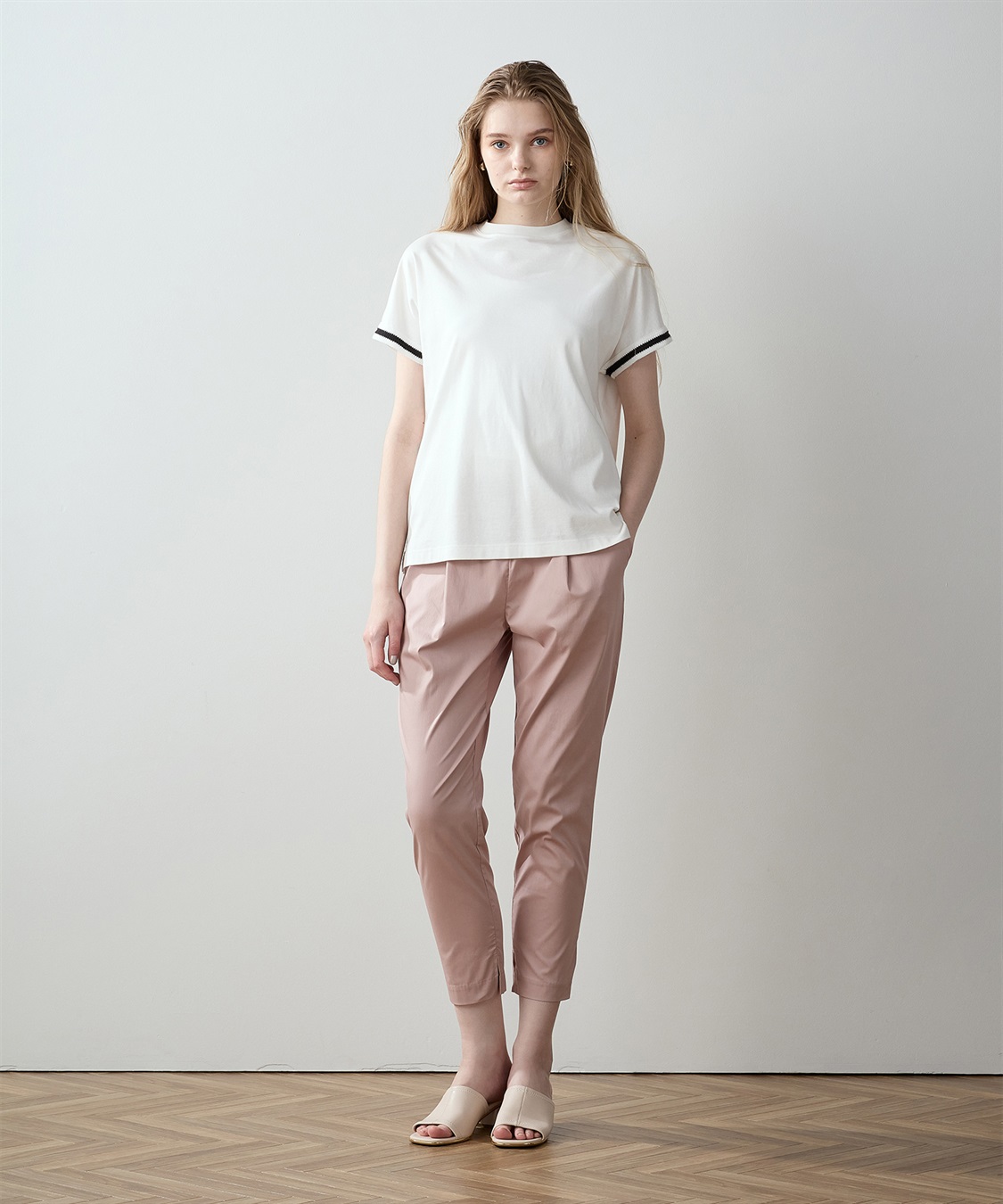 LE SOUK HOLIDAY 【接触冷感】袖テープモックネックTシャツ_sub_20