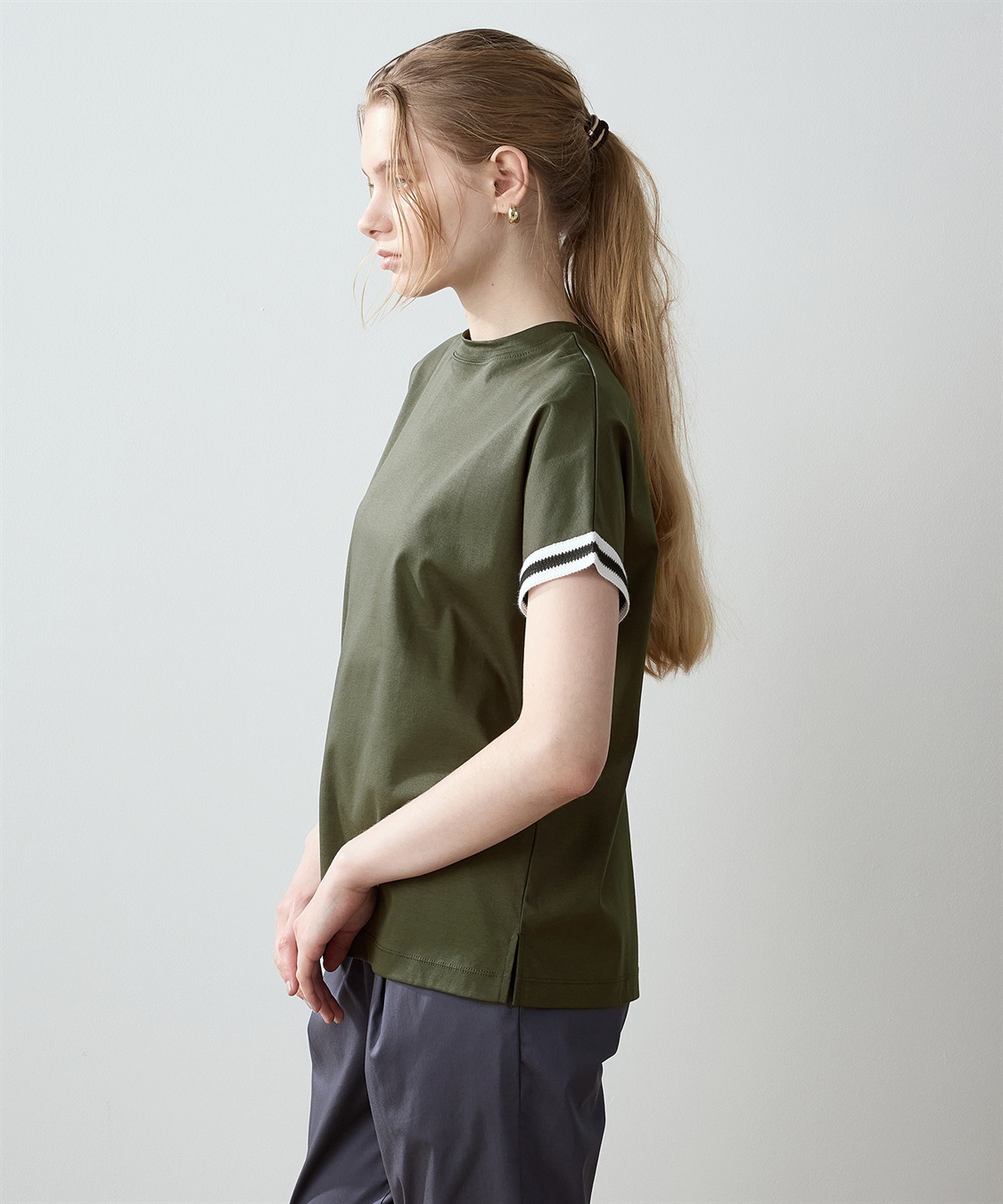 LE SOUK HOLIDAY 【接触冷感】袖テープモックネックTシャツ_sub_22