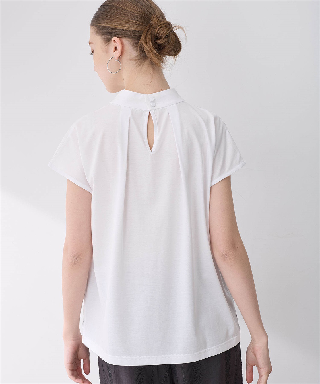 LE SOUK HOLIDAY 【接触冷感】ギャザーネックフレンチスリーブTシャツ_sub_18