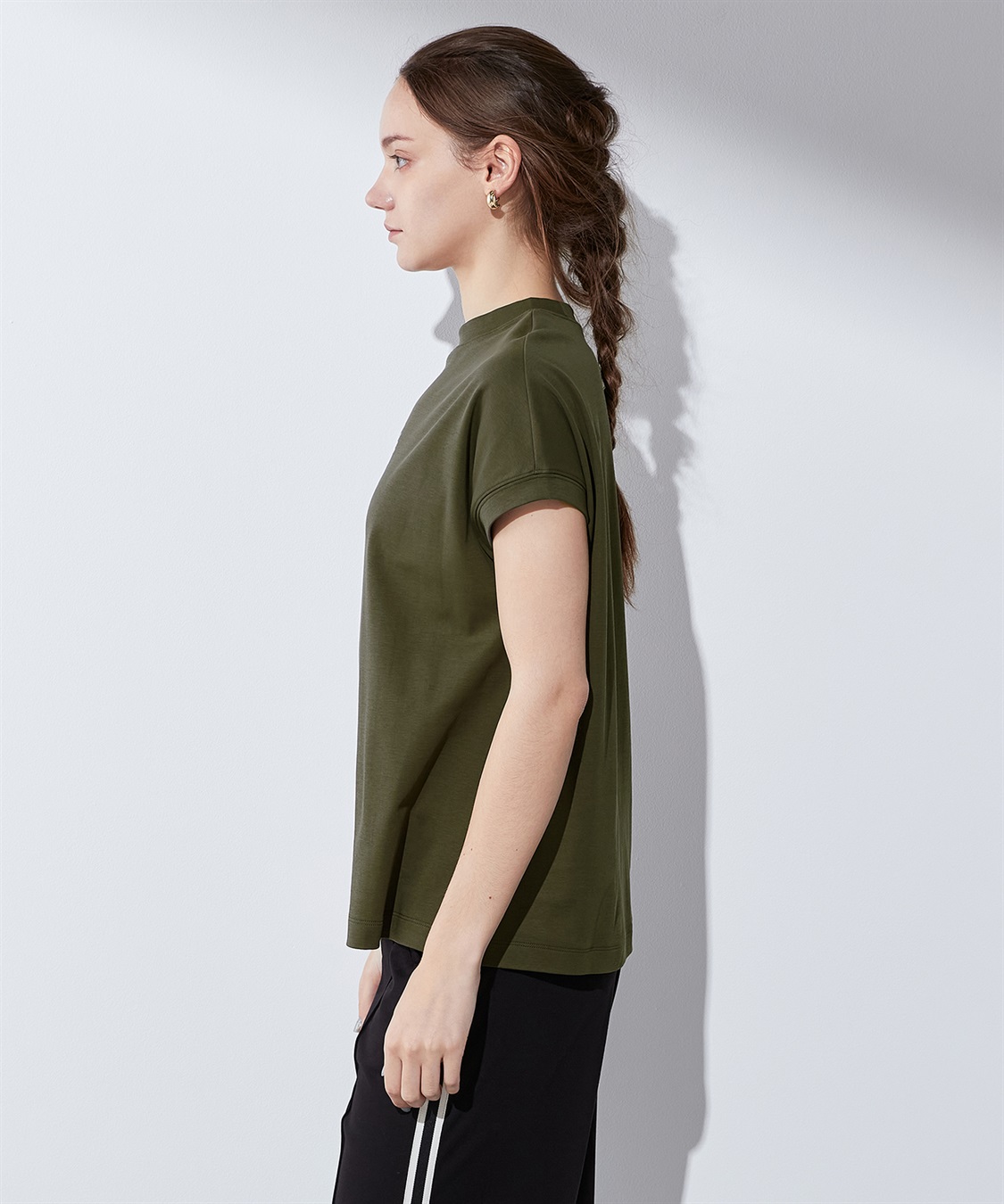 LE SOUK HOLIDAY 【接触冷感・汗じみ防止】フラワープリントTシャツ_sub_1