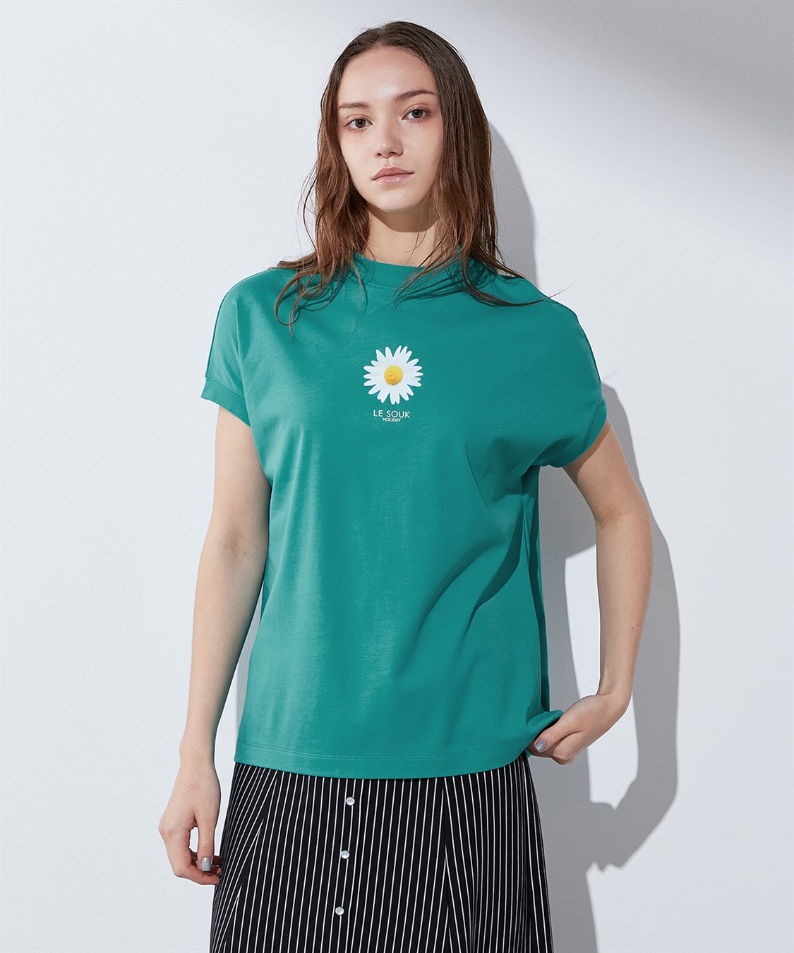 LE SOUK HOLIDAY 【接触冷感・汗じみ防止】フラワープリントTシャツ_sub_12