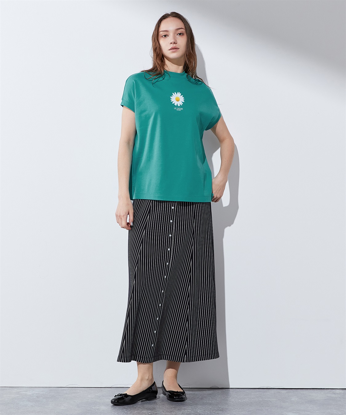 LE SOUK HOLIDAY 【接触冷感・汗じみ防止】フラワープリントTシャツ_sub_14