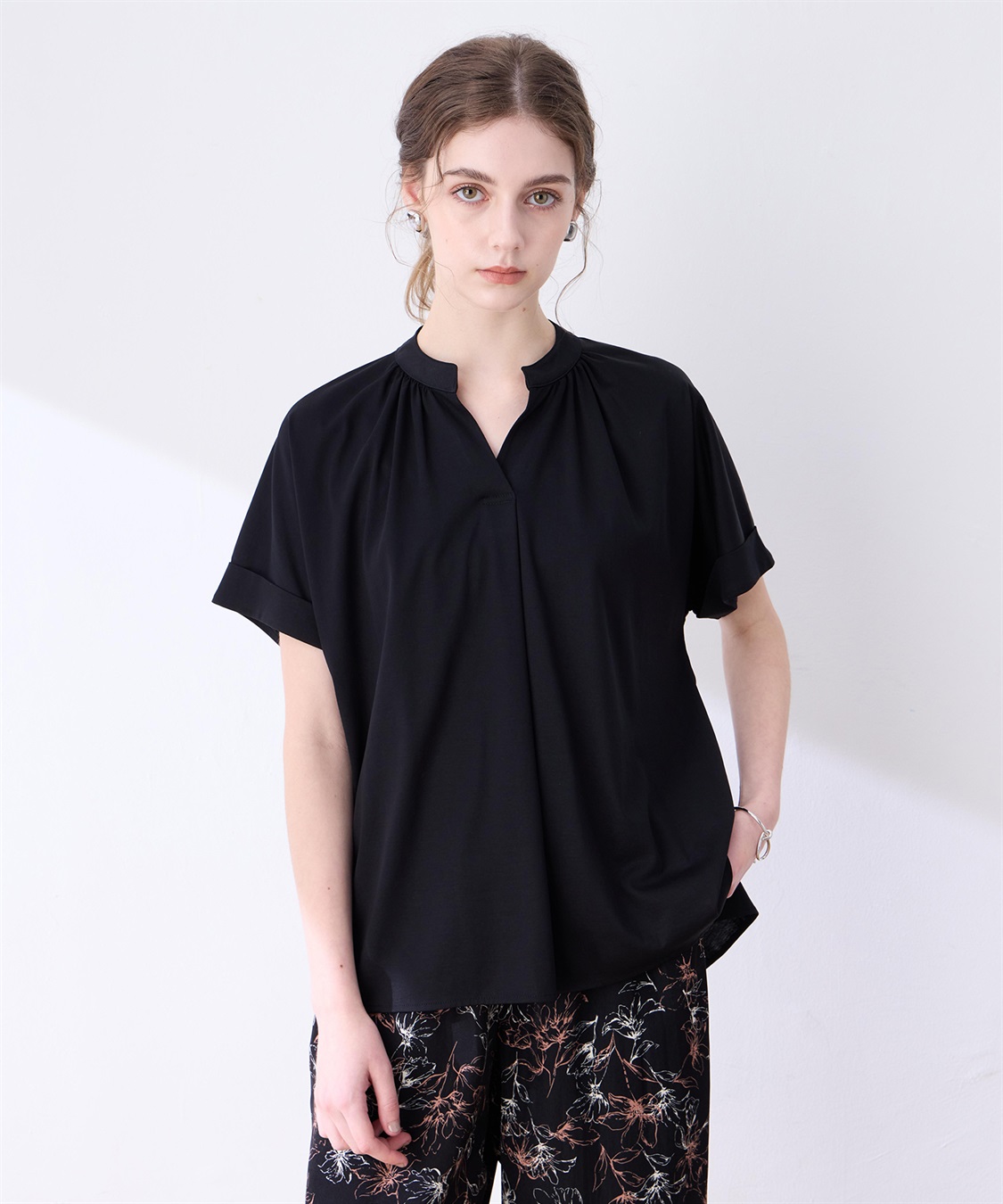 LE SOUK HOLIDAY 【接触冷感】ギャザースキッパーブラウス_sub_10